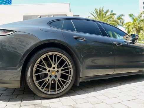 Used 2023 Porsche Panamera 4 Platinum Edition AWD/4WD image 30