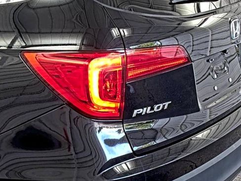 Used 2017 Honda Pilot EX-L image 9