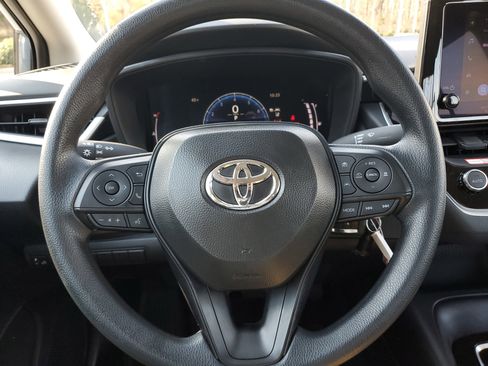 Used 2026 Toyota Corolla LE image 19