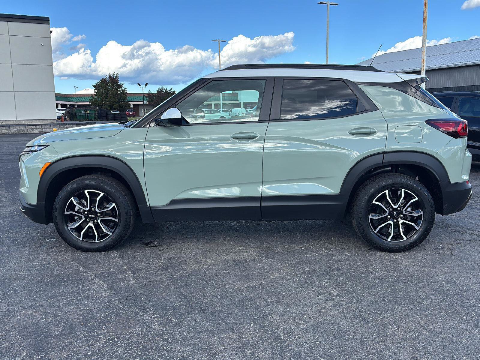 Used 2024 Chevrolet TrailBlazer ACTIV AWD/4WD image 6