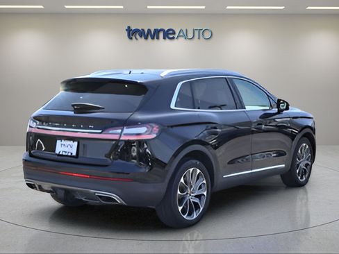 Used 2022 Lincoln Nautilus Reserve w/ Equipment Group 201A AWD/4WD image 5
