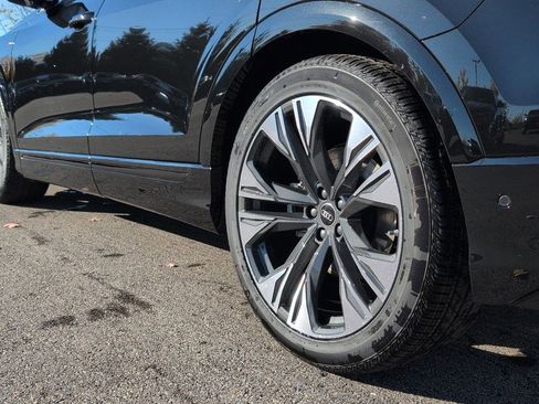 New 2026 Audi Q8 Premium Plus image 3