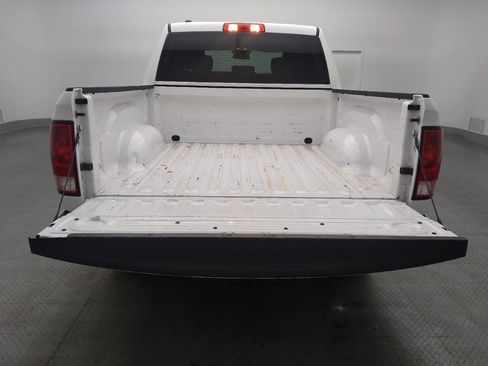 Used 2022 RAM 1500 Classic SLT image 29