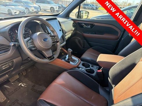 Used 2025 Subaru Forester Touring image 9