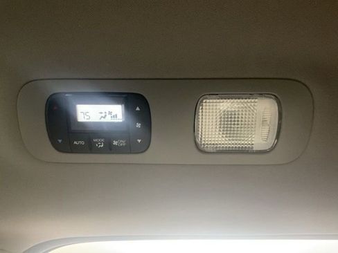 Certified 2024 Honda Odyssey Touring image 29