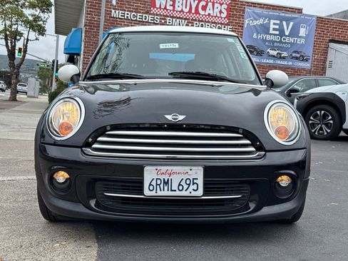 Used 2011 MINI Cooper Hardtop image 3
