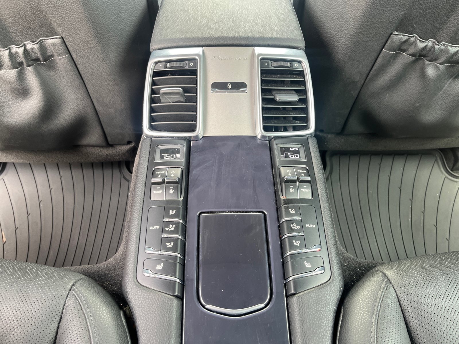 Used 2014 Porsche Panamera image 18