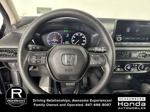 Used 2025 Honda HR-V LX image 11