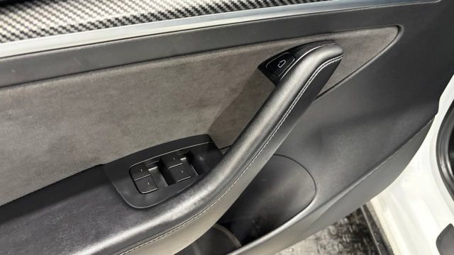 Used 2021 Tesla Model 3 Standard Range Plus RWD image 15