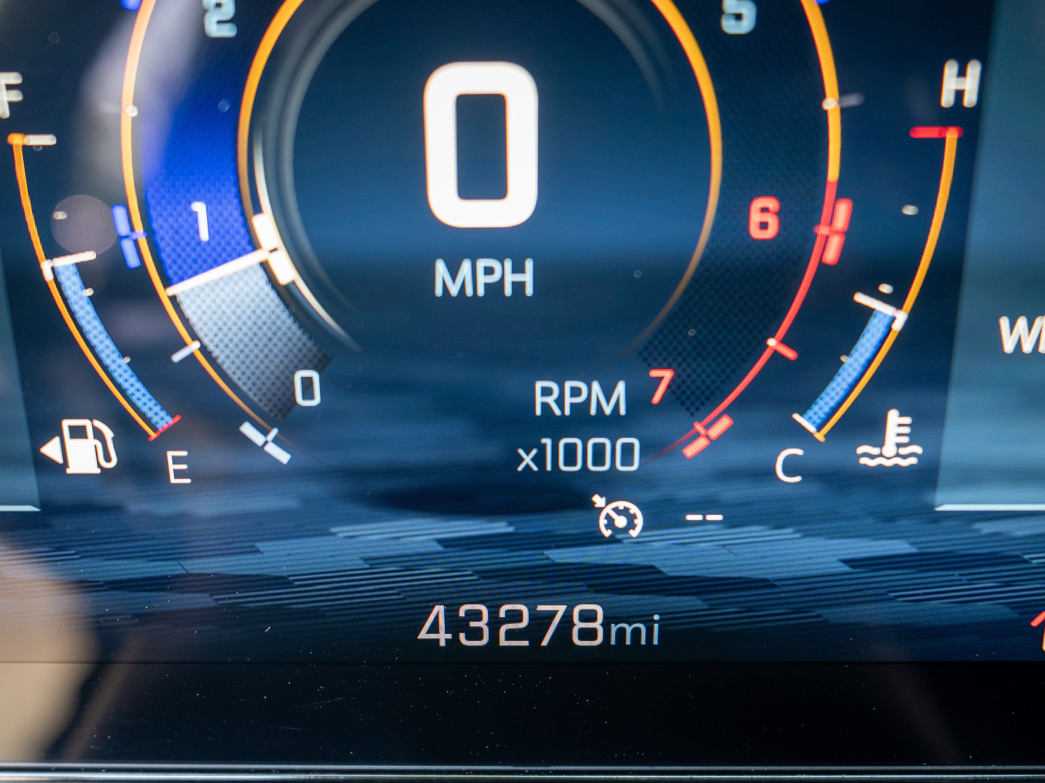 Used 2025 Chevrolet Traverse LT AWD/4WD image 29