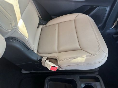 Used 2020 Ford Explorer XLT w/ Equipment Group 202A image 22