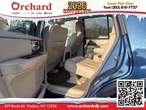 Used 2017 Lincoln Navigator Select image 16