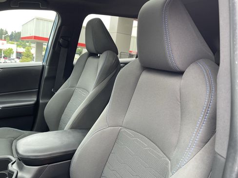 Certified 2024 Toyota RAV4 SE w/ Convenience Package AWD/4WD image 19