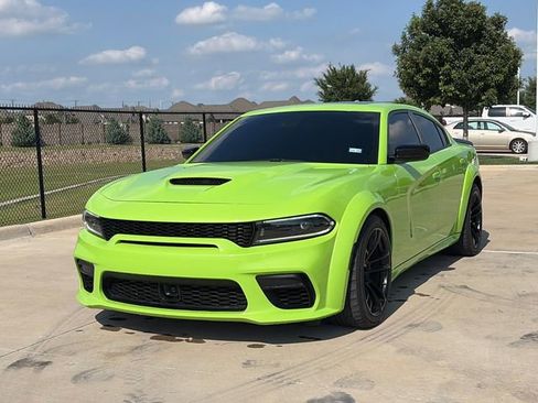 Used 2023 Dodge Charger Scat Pack RWD image 3