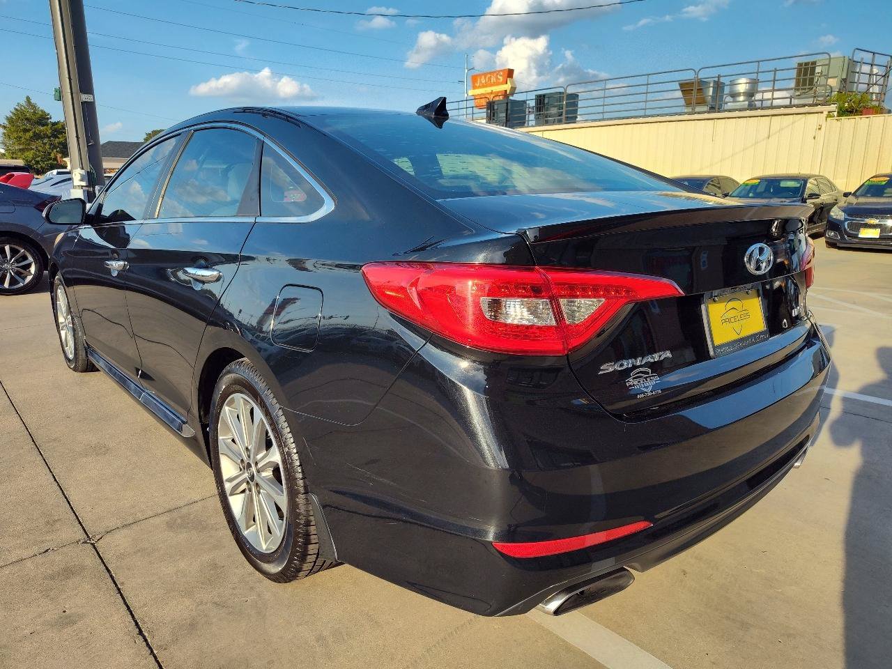 Used 2017 Hyundai Sonata Limited FWD image 6