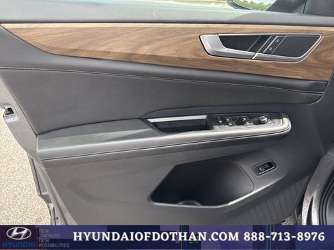 Used 2025 Volkswagen Atlas SE AWD/4WD image 7