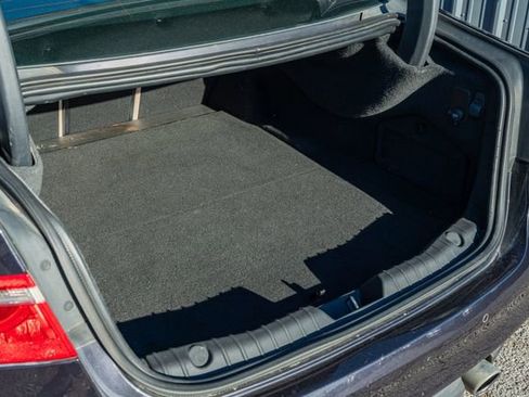 Used 2016 Jaguar XF Premium image 14