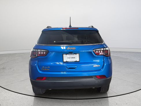Used 2023 Jeep Compass Latitude w/ Convenience Group AWD/4WD image 8