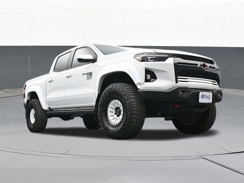 Used 2024 Chevrolet Colorado ZR2 w/ ZR2 Bison Edition image 52