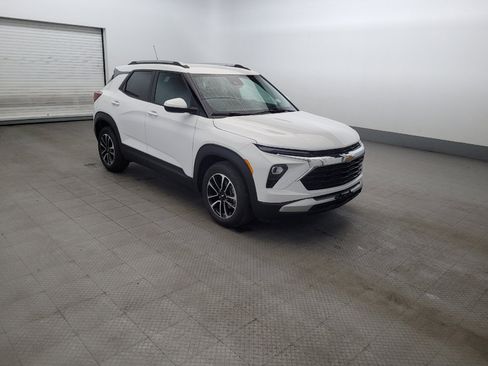Used 2024 Chevrolet TrailBlazer LT w/ Convenience Package FWD image 13