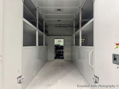 Used 2024 Ford E-350 and Econoline 350 Super Duty w/ Power Windows & Locks Group image 20
