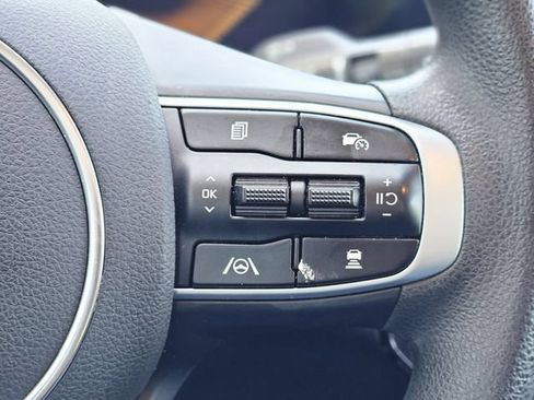 Used 2025 Kia K5 LXS FWD image 18