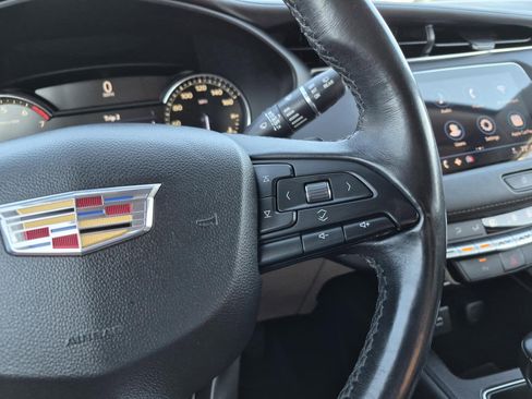 Certified 2019 Cadillac XT4 Luxury FWD image 18
