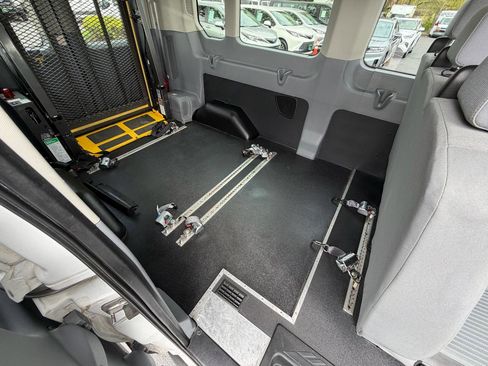 Used 2018 Ford Transit 350 XL RWD image 39