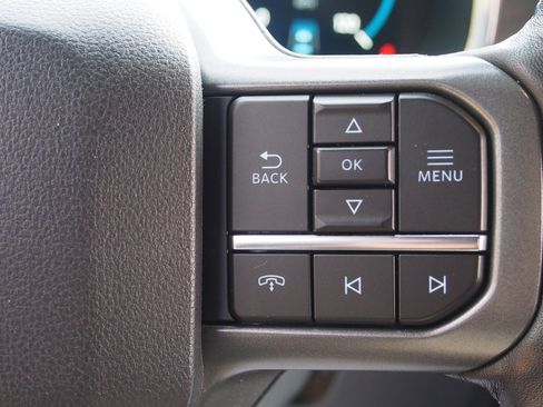 Used 2022 Ford F150 Lariat w/ Equipment Group 502A High AWD/4WD image 23