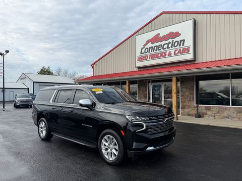 Used 2021 Chevrolet Suburban Premier w/ Premium Package image 2