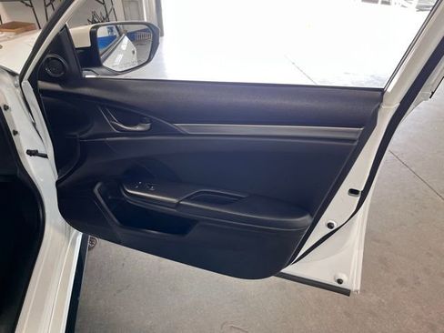Used 2021 Honda Civic Sport image 12