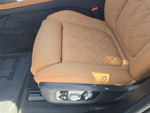 New 2026 BMW X7 xDrive40i w/ M Sport Package image 18