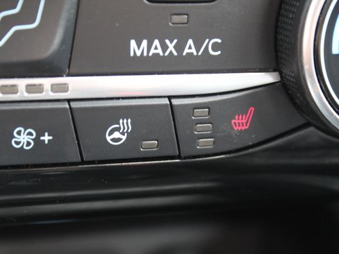 Used 2022 Ford Escape SEL image 19