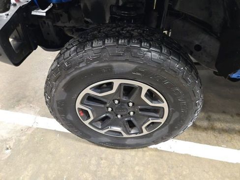 Used 2016 Jeep Wrangler Unlimited Rubicon AWD/4WD image 11