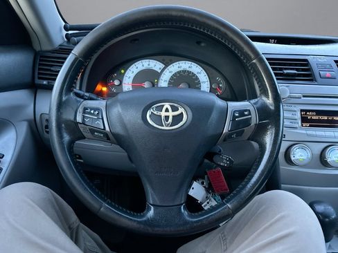 Used 2011 Toyota Camry SE w/ SE Extra-Value Pkg #1 FWD image 15