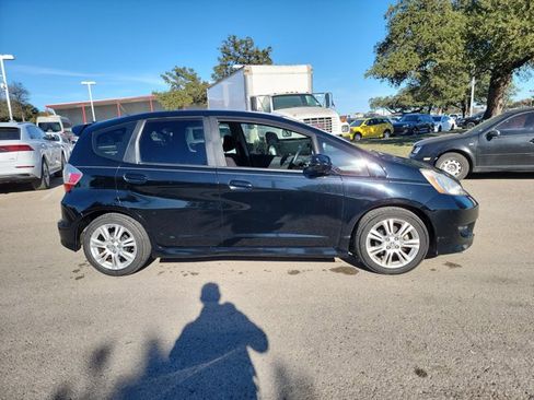 Used 2010 Honda Fit Sport image 4