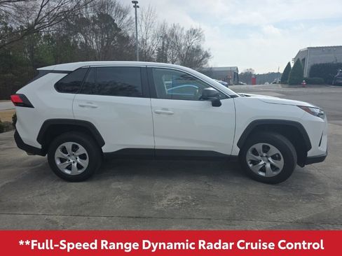 Used 2025 Toyota RAV4 LE image 9