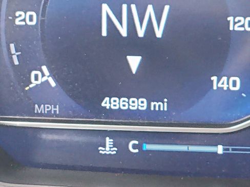 Used 2024 Chevrolet Silverado 2500 LT image 19