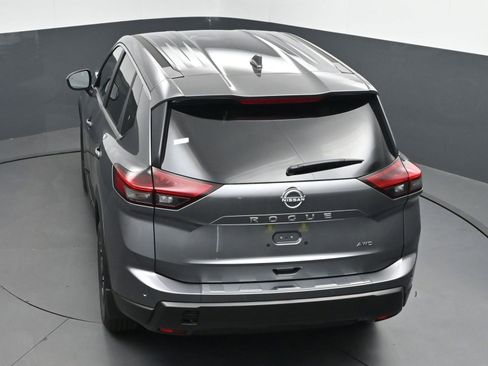 Used 2026 Nissan Rogue SV image 32