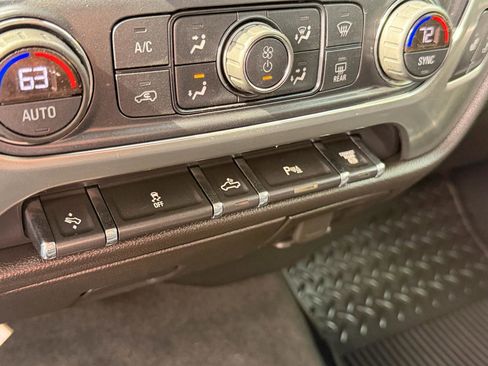 Used 2017 Chevrolet Silverado 3500 LT w/ LT Convenience Package image 38