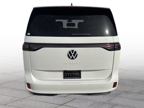 New 2025 Volkswagen ID. Buzz Pro S image 11