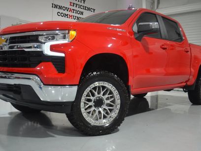 Used 2025 Chevrolet Silverado 1500 LT