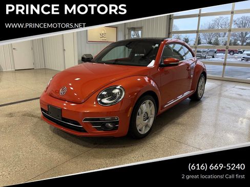 Used 2019 Volkswagen Beetle 2.0T SE w/ SE Premium Package image 1