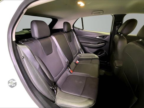Used 2025 Buick Encore GX Preferred FWD image 24