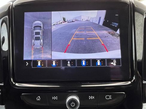 Used 2021 Chevrolet Traverse RS AWD/4WD image 16