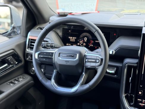 New 2026 GMC Yukon Denali image 14