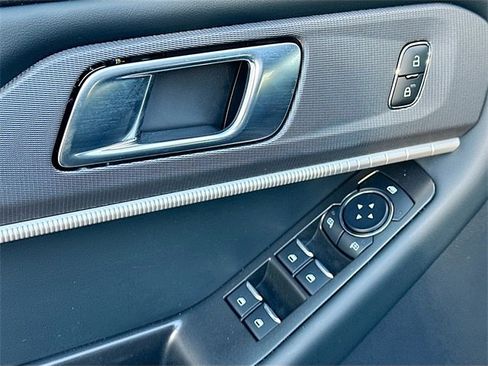 Used 2026 Ford Explorer ST-Line image 18