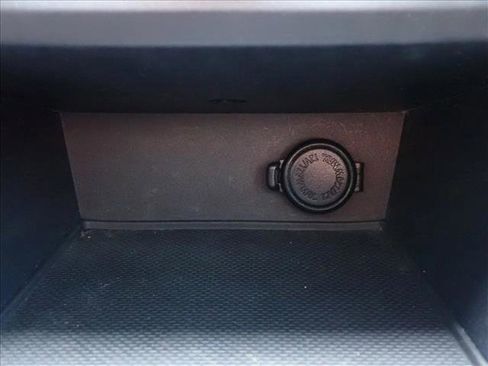 Used 2017 Subaru Impreza 2.0i Limited w/ Popular Package #4 image 18