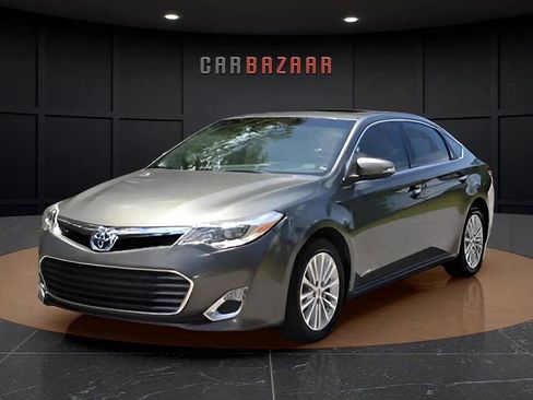 Used 2013 Toyota Avalon XLE Touring image 1