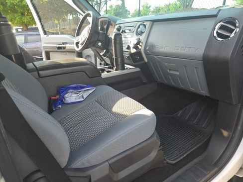 Used 2013 Ford F250 XLT w/ XLT Interior Pkg AWD/4WD image 22